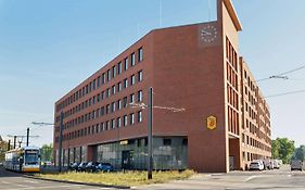 Super 8 By Wyndham Mainz Zollhafen